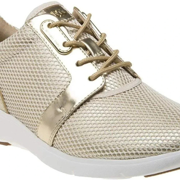HP⭐️ MICHAEL KORS NWOT Amanda Mesh Gold Metallic Sneakers, Size 8 - Picture 3 of 9
